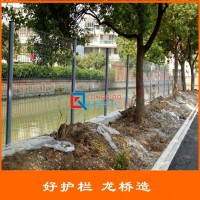 蘇州噴塑桃型柱護欄網 河道圍網 污水