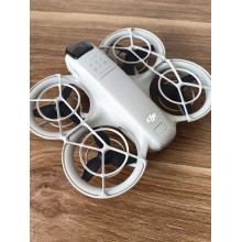 大疆 DJI Neo 4K高清 掌上Vlog航拍無人機 新手入門級 戶外露營旅游AI智能跟拍飛行相機